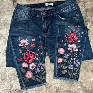 Kensie Jeans Womens Size 2/26 Floral Embroidered Skinny Fit, stretch denim